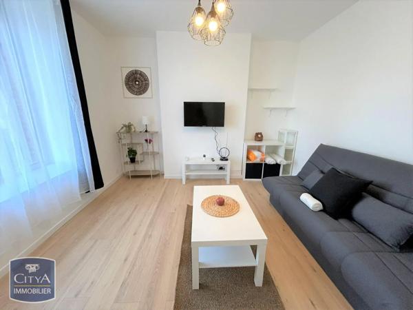 Appartement à louer 1 pièce 21.75m²