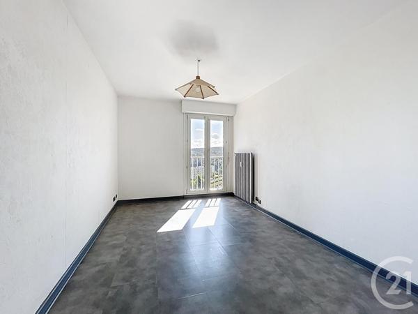 Appartement F5 à vendre  4 pièces - 100 m2 EPINAL - 88