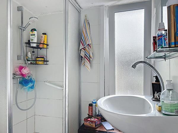 Ensemble immobilier composé de 4 logements situé au coeur de Briec