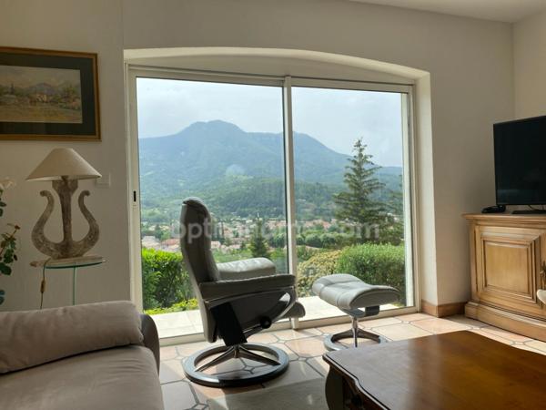 A VENDRE, Maison familiale de 178m² avec piscine, garages et vue splendide à Digne-les-Bains