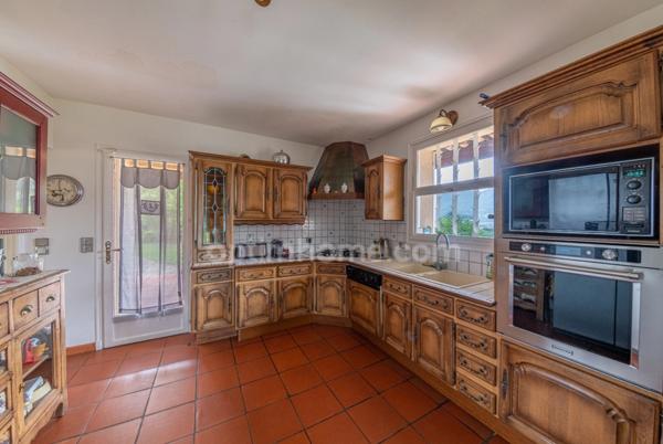 A VENDRE, Maison familiale de 178m² avec piscine, garages et vue splendide à Digne-les-Bains