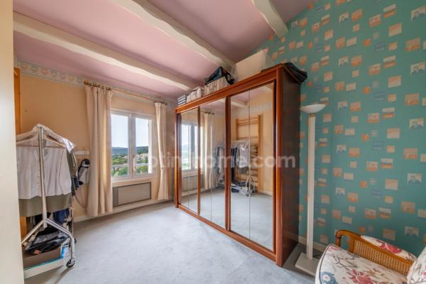 A VENDRE, Maison familiale de 178m² avec piscine, garages et vue splendide à Digne-les-Bains