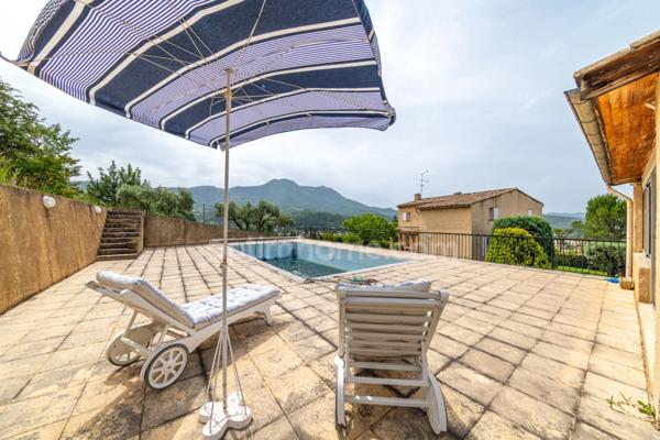 A VENDRE, Maison familiale de 178m² avec piscine, garages et vue splendide à Digne-les-Bains
