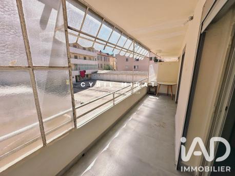 Location appartement 3 pièces 65 m² Toulon
