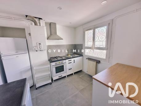 Location appartement 3 pièces 65 m² Toulon