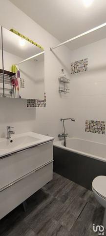 Maison 5 pièces de 157 m² à Générac (30510)