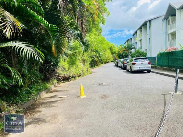 Appartement à vendre 2 pièces 41.92m² Saint-Denis (97400)