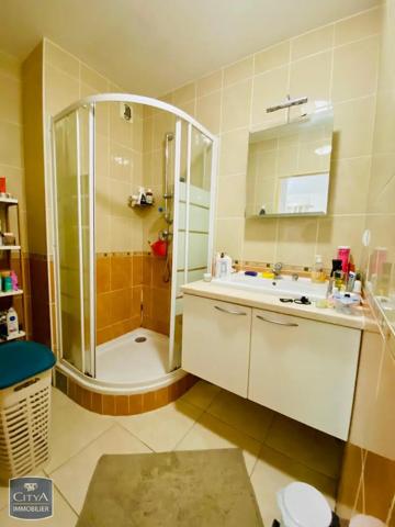 Appartement à vendre 2 pièces 41.92m² Saint-Denis (97400)