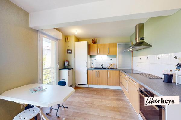 Grand T2 - balcon terrasse - double parking