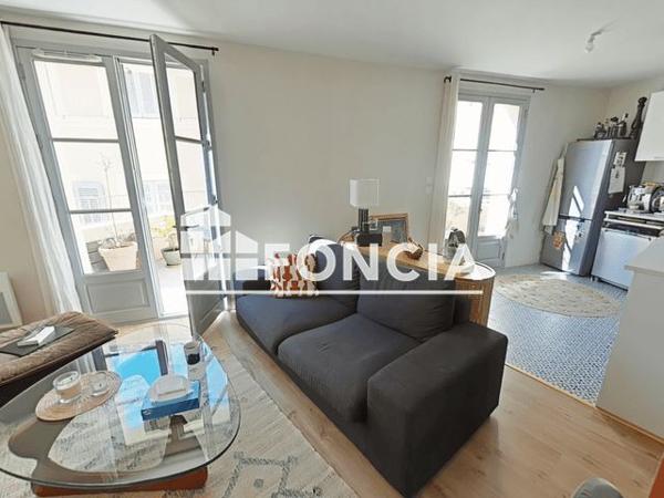 Location Appartement 4 pièces 84.9 m² - 16 RUE MARECHAL JOFFRE Aix En Provence 13100