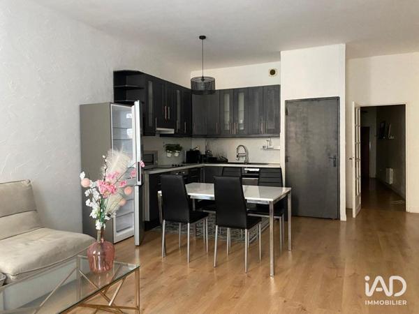 Location appartement 2 pièces 65 m² Chambéry