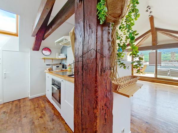 Millau (12100) Appartement de type 5 de Prestige en Dernier Étage – Cœur de Millau