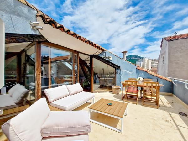 Millau (12100) Appartement de type 5 de Prestige en Dernier Étage – Cœur de Millau