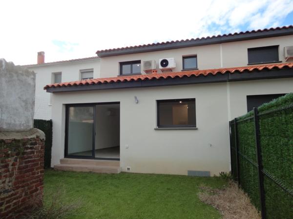 Dpt Pyrénées Orientales (66), à vendre PERPIGNAN villa 2 faces P4 de 93.2 m² jardin et 2 parkings