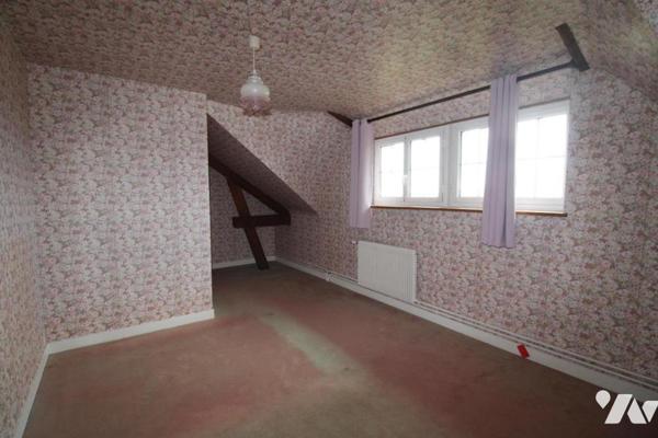 Criquebeuf maison 6 chambres + grand bureau independant