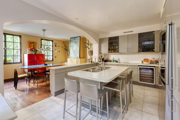 Vente Hôtel particulier Paris 16 7 Pièces 245 m²