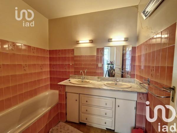 Maison de ville 7 pièces de 196 m² à Cahors (46000)