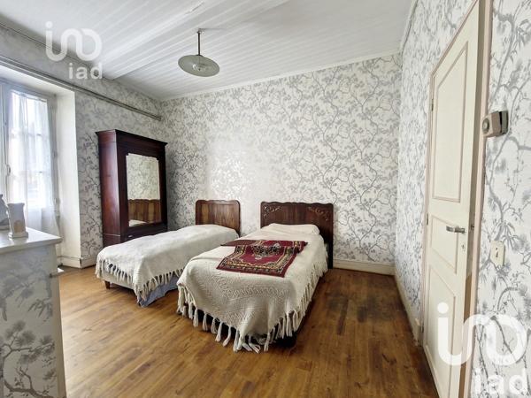 Maison de ville 7 pièces de 196 m² à Cahors (46000)