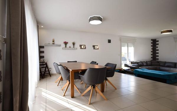 Maison à vendre    5 pièces • 177 m2 Volgelsheim