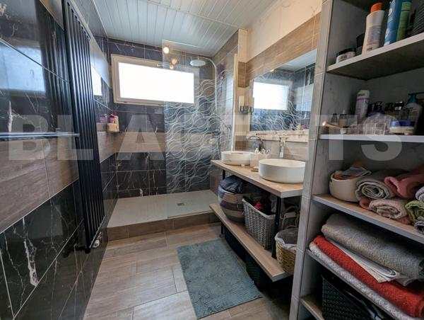 Entre lac et océan, un appartement fonctionnel avec garage box et cave privative