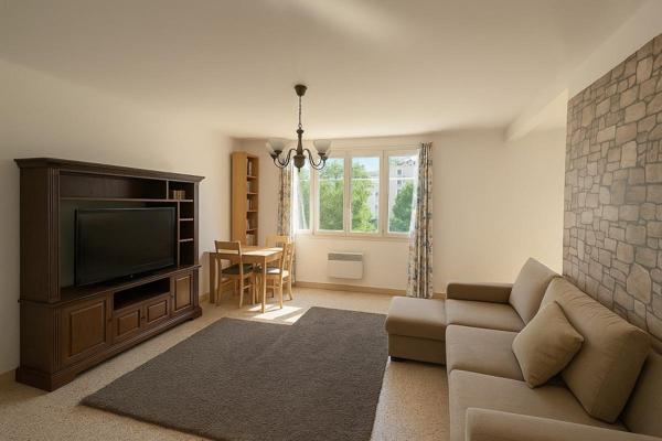 Résidence Mermoz Aubagne, appartement type 3/4 de 73 m² avec garage et cave