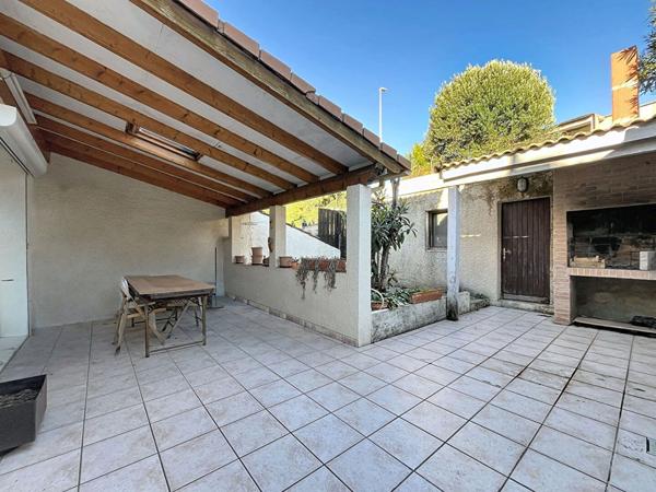 Maison 4 pièces 3 chambres Portes Les Valence.