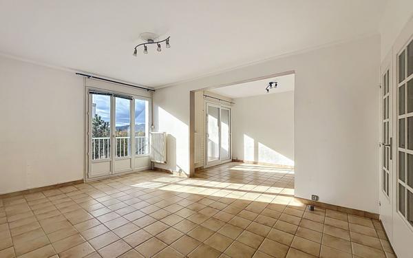 Appartement à vendre    3 pièces • 82,33 m2 Guilherand-Granges