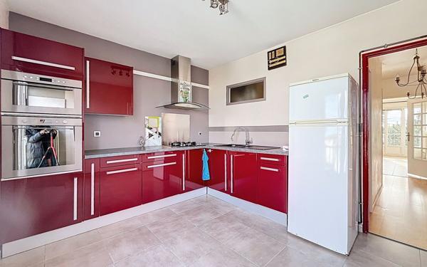 Appartement à vendre    3 pièces • 82,33 m2 Guilherand-Granges