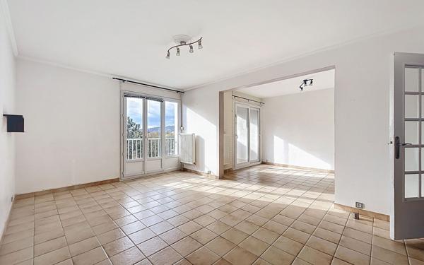 Appartement à vendre    3 pièces • 82,33 m2 Guilherand-Granges