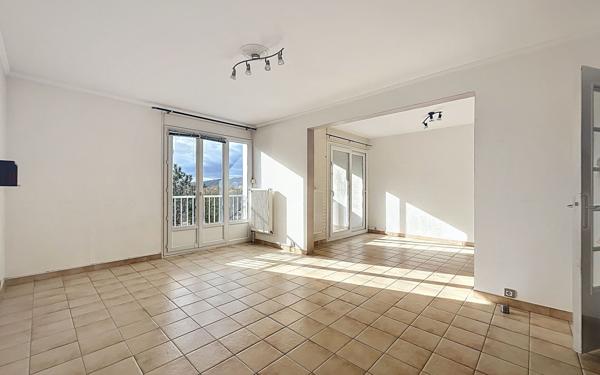 Appartement à vendre    3 pièces • 82,33 m2 Guilherand-Granges