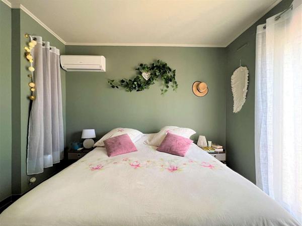 SANARY SUR MER - Les Genêts d'or - A 12 Minutes à pied de la plage de la Gorguette - Au calme absolu - Villa coup de coeur 5 pièces