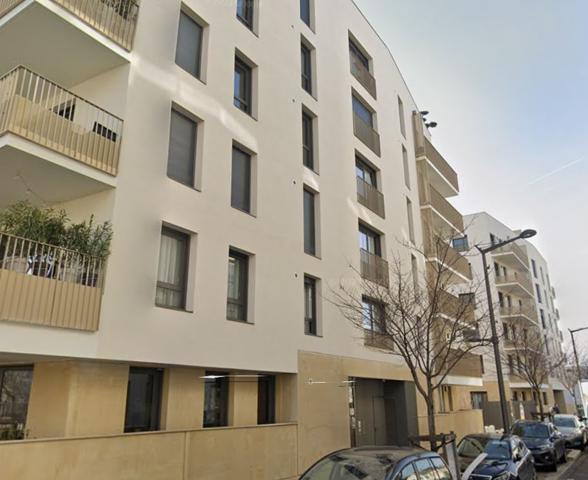Appartement
         1 pièce
        - 28 m² 175 000 € *