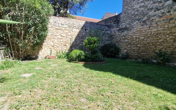 Maison à vendre    3 pièces • 73,31 m2 Carpentras