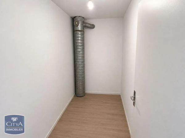 Appartement à louer 2 pièces 54m² Cholet (49300)