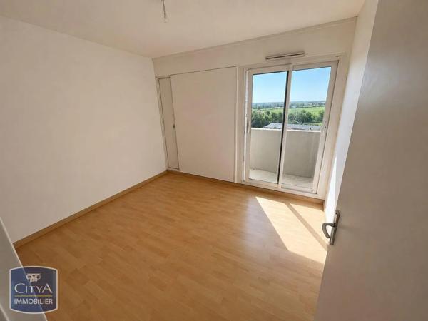 Appartement à louer 2 pièces 54m² Cholet (49300)