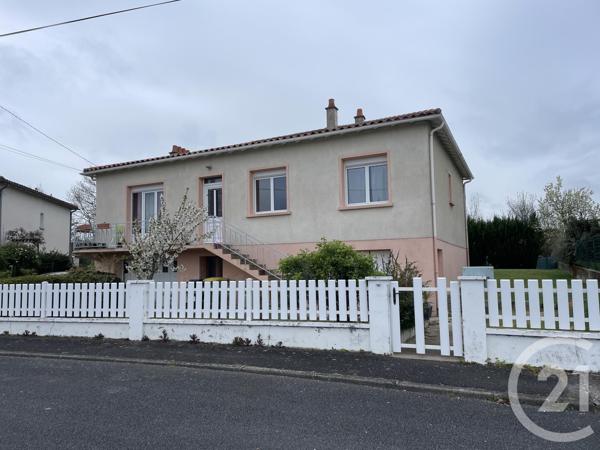 Maison à vendre  7 pièces - 132,96 m 2   PARTHENAY  - 79