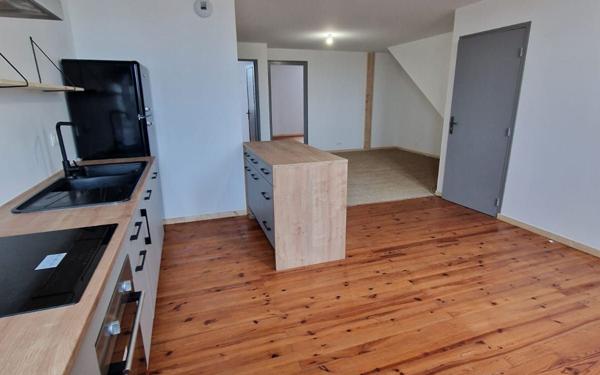 Immeuble à vendre    23 pièces •  Saint-Jean-d'Angély