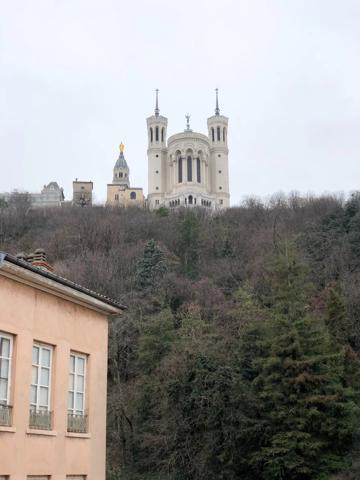T2 MEUBLE – VUE SUR FOURVIERE