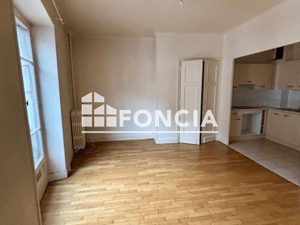 Location Appartement 2 pièces 51 m² - 3 RUE ROYALE Annecy 74000