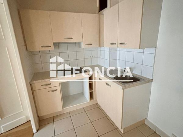 Location Appartement 2 pièces 51 m² - 3 RUE ROYALE Annecy 74000