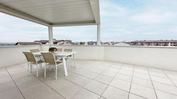 ANNEMASSE  Appartement  T4 en attique , 91 m2, terrasse 80 M2, vue panoramique , 799000 euros