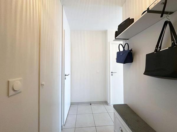 ANNEMASSE  Appartement  T4 en attique , 91 m2, terrasse 80 M2, vue panoramique , 799000 euros