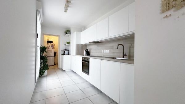 ANNEMASSE  Appartement  T4 en attique , 91 m2, terrasse 80 M2, vue panoramique , 799000 euros