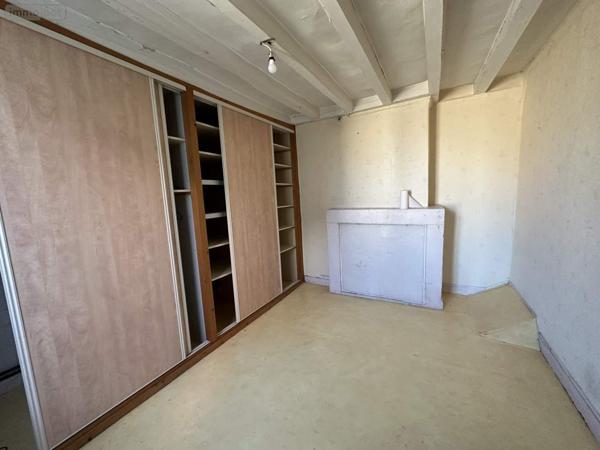 Local mixte (Professionnel/Habitation) à vendre à Gizeux dans l'Indre-et-Loire (37340), ref : 49046/814