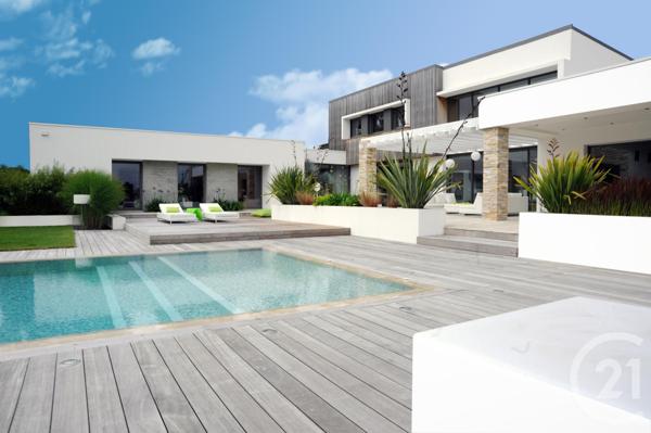 Maison à vendre  10 pièces - 384,40 m2 ST HILAIRE DE RIEZ - 85