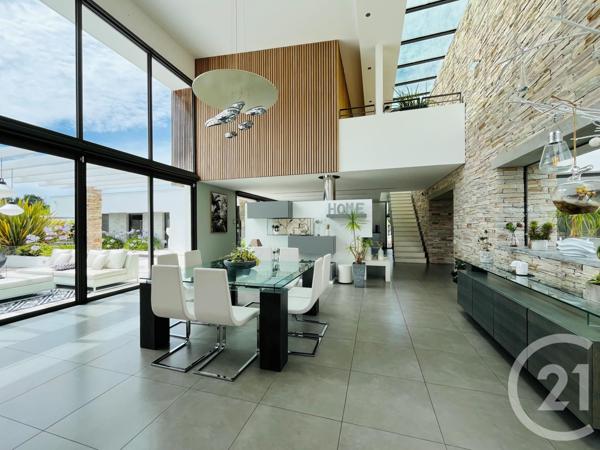 Maison à vendre  10 pièces - 384,40 m2 ST HILAIRE DE RIEZ - 85