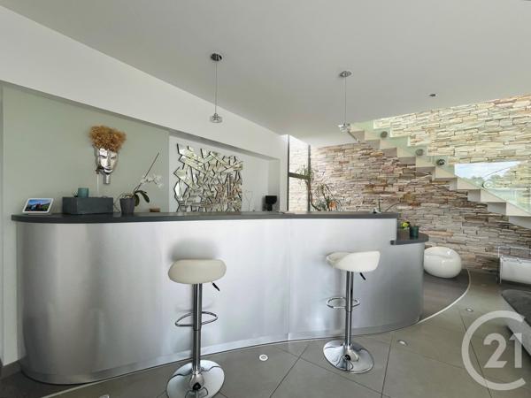 Maison à vendre  10 pièces - 384,40 m2 ST HILAIRE DE RIEZ - 85