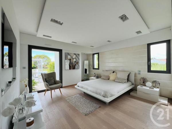 Maison à vendre  10 pièces - 384,40 m2 ST HILAIRE DE RIEZ - 85