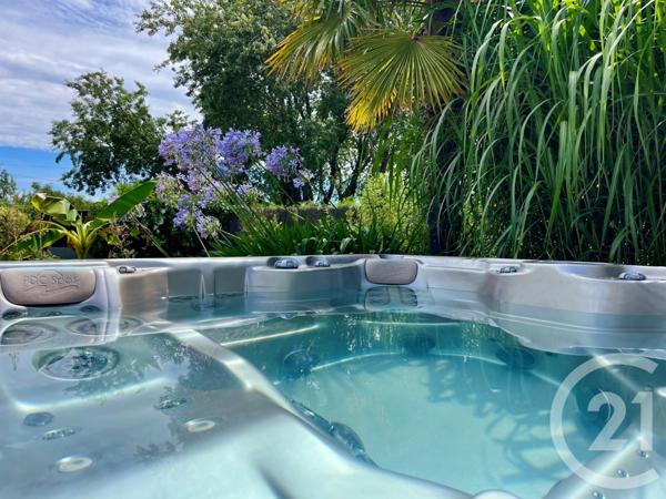 Maison à vendre  10 pièces - 384,40 m2 ST HILAIRE DE RIEZ - 85