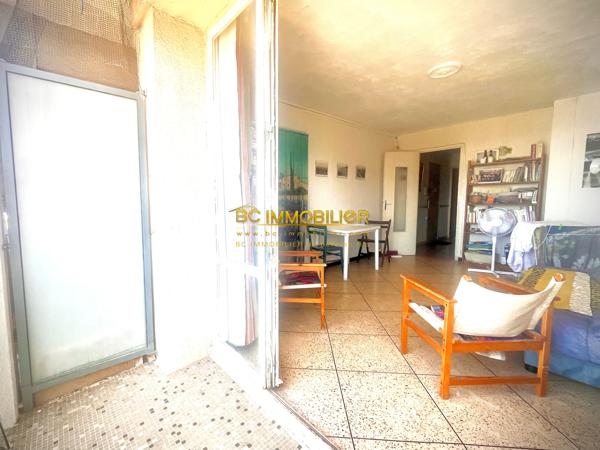 Appartement t3-Vue Mer-65m2-13009 Marseille